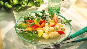 Pfanni Rezept | Gnocchi-Salat auf Rucola
