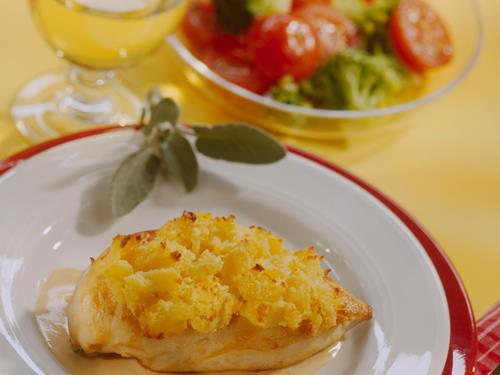 Hähnchenbrust mit Püree-Parmesankruste an Salbeisoße Rezept - Pfanni